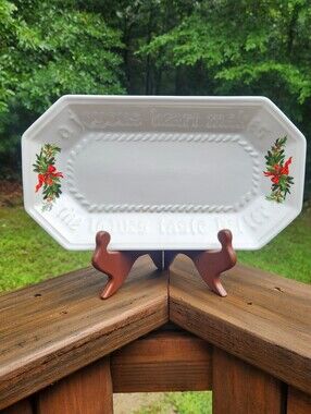 Pfaltzgraff Christmas Heritage "Joyous Heart" Bread Tray W/ Holly & Red Bows